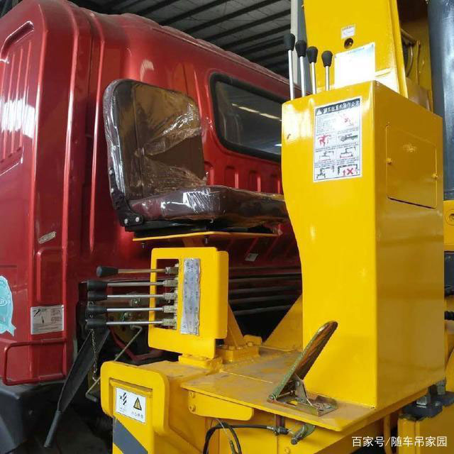 張家界眾誠機械設(shè)備租賃有限公司,吊車出租,張家界高空作業(yè)車出租 張家界眾誠機械設(shè)備租賃有限公司,吊車出租,張家界高空作業(yè)車出租